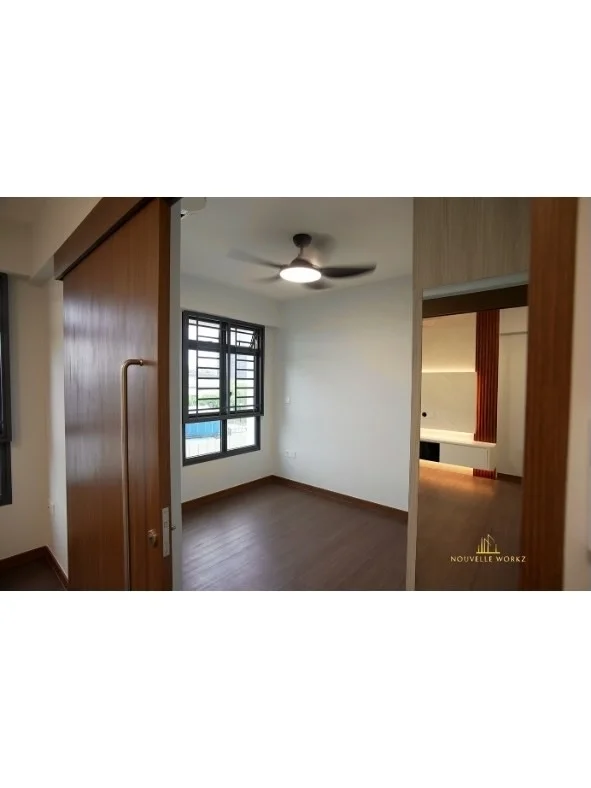 Sliding Door
