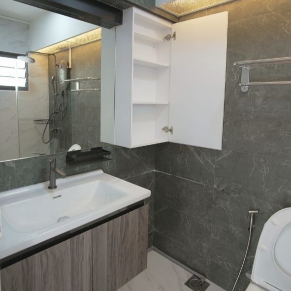 hdb toilet
